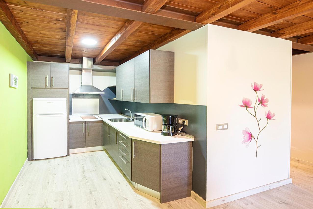 Águeda del Caudillo Apartamentos El Capricho מראה חיצוני תמונה