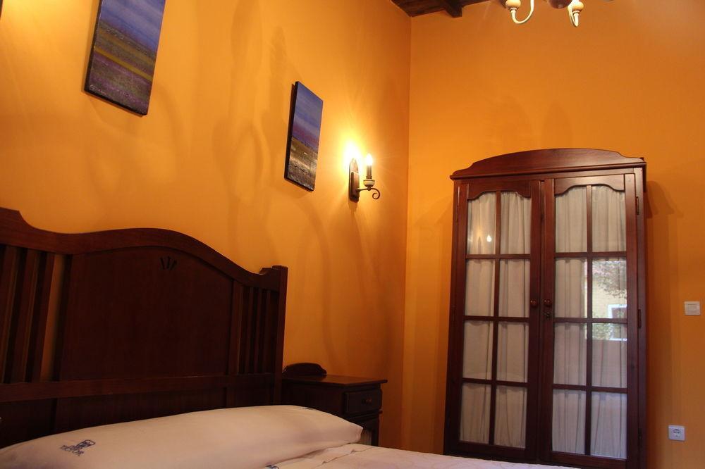 Águeda del Caudillo Apartamentos El Capricho מראה חיצוני תמונה
