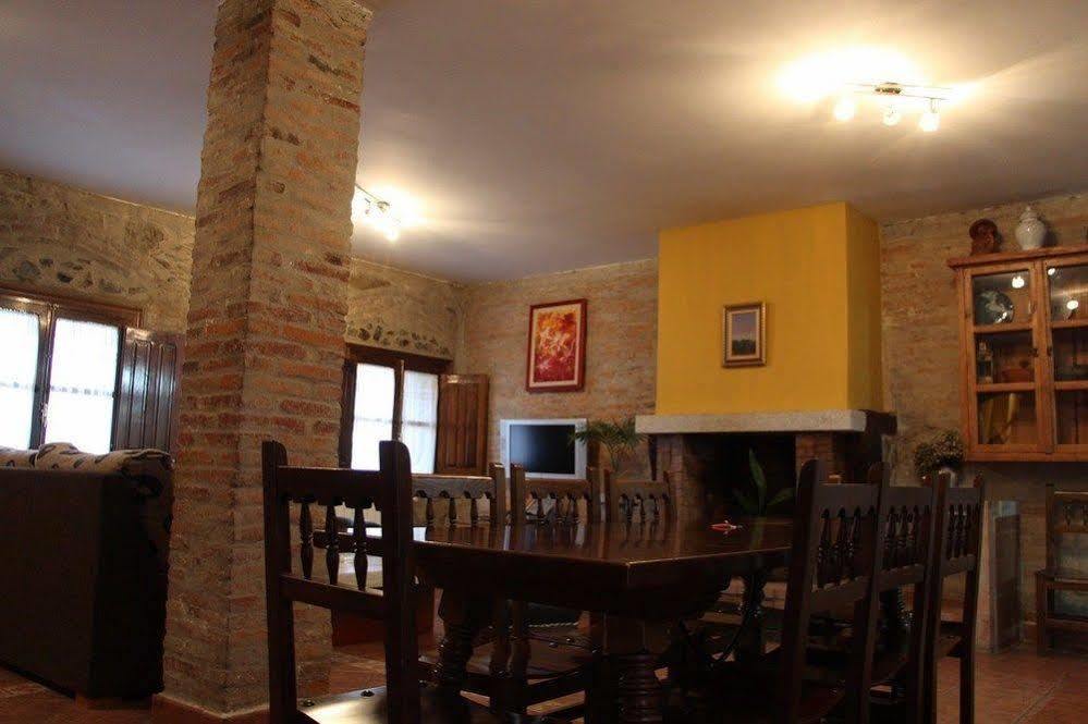 Águeda del Caudillo Apartamentos El Capricho מראה חיצוני תמונה