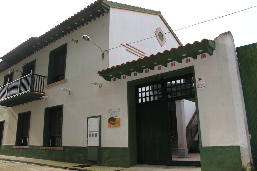 Águeda del Caudillo Apartamentos El Capricho מראה חיצוני תמונה